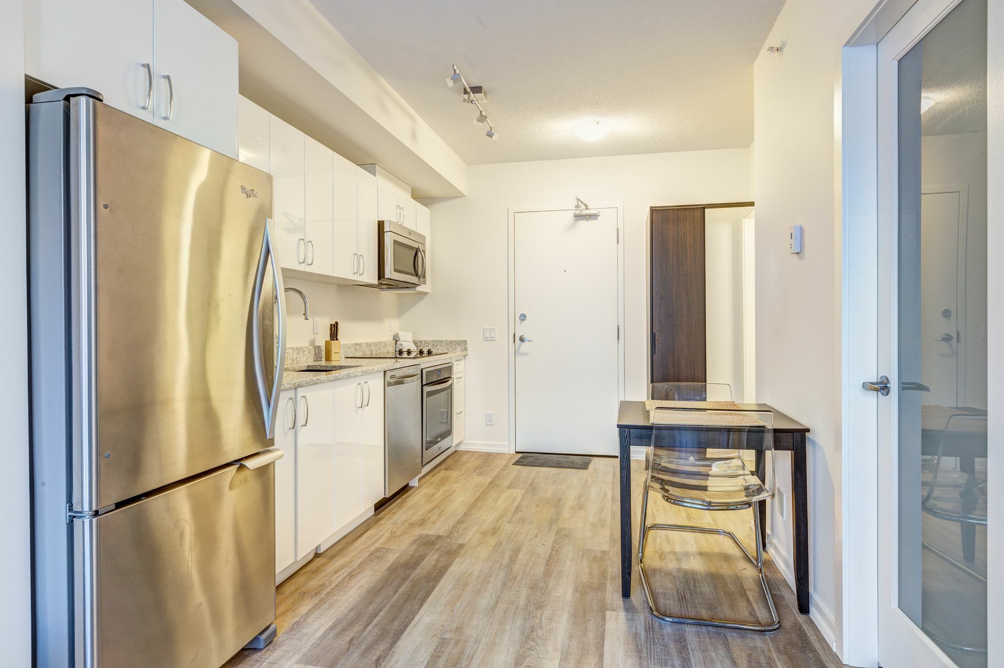 Suite Digs N3 YYC Exterior foto